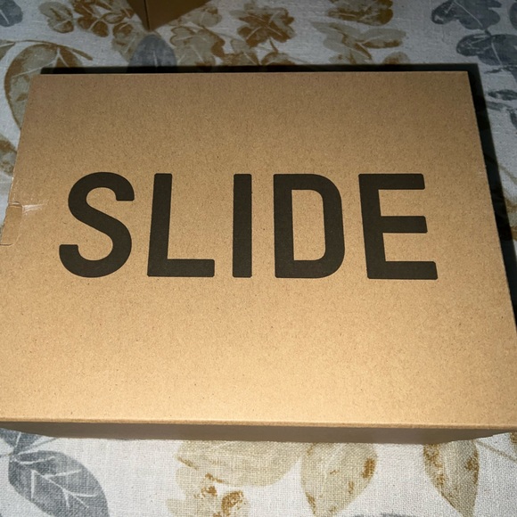 COPY - Yeezy slide Resin main image 6